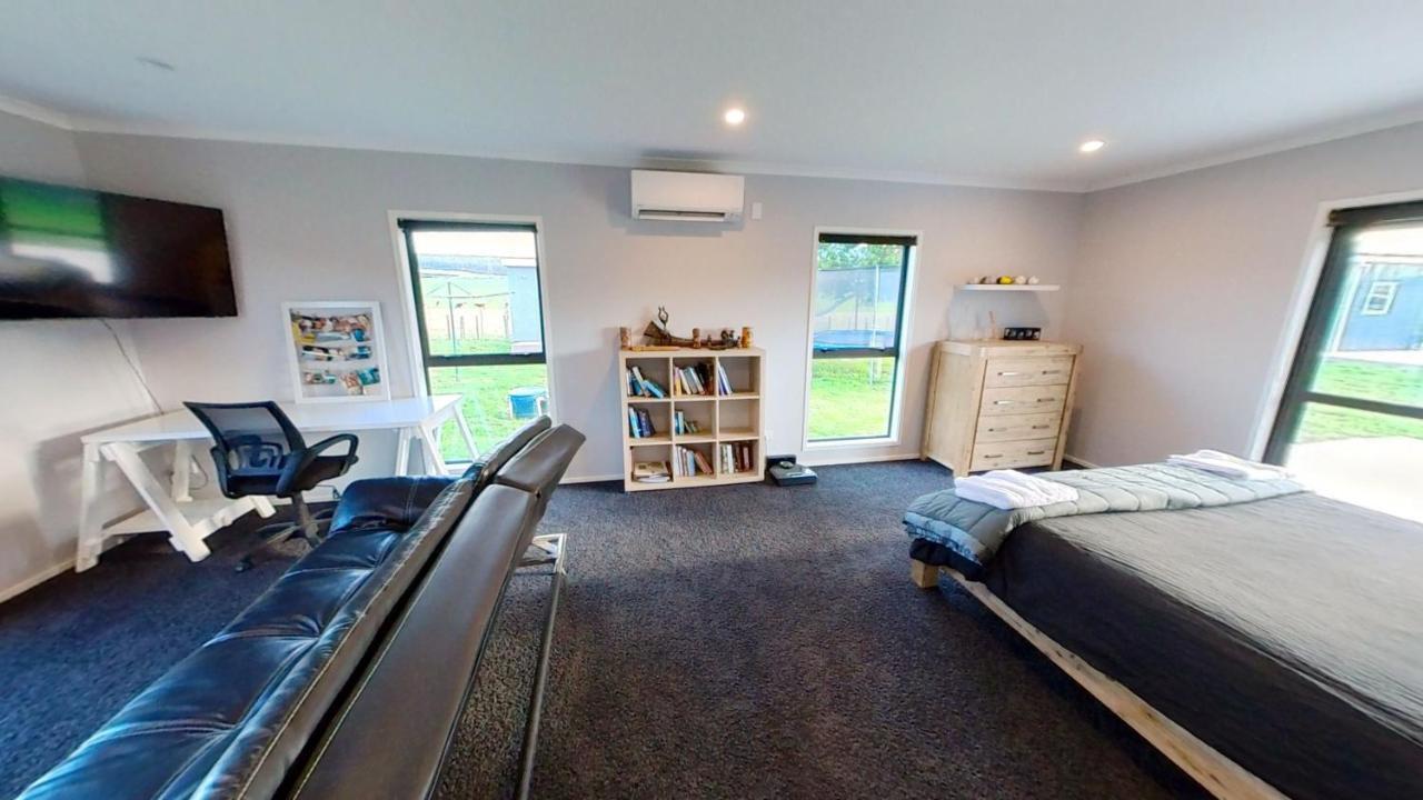 Atiamuri Full Holiday Home To Yourself, Up To 21 Guests מראה חיצוני תמונה