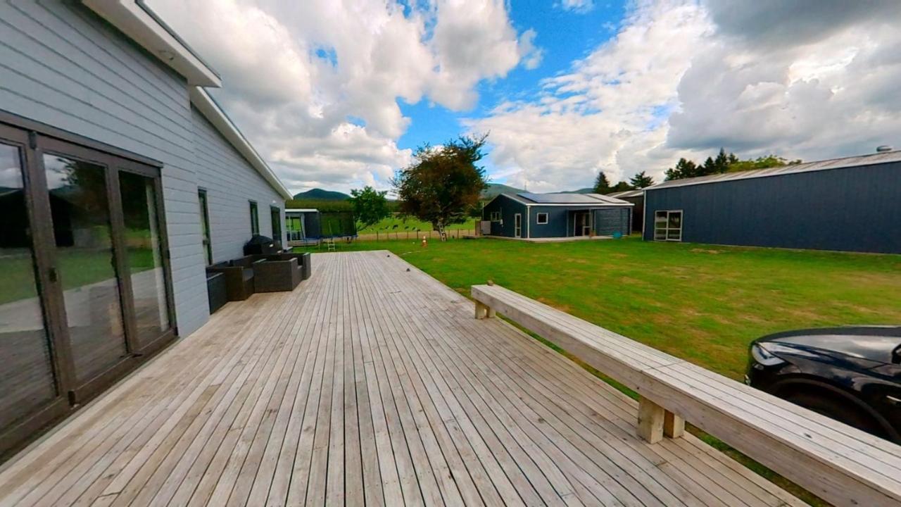 Atiamuri Full Holiday Home To Yourself, Up To 21 Guests מראה חיצוני תמונה