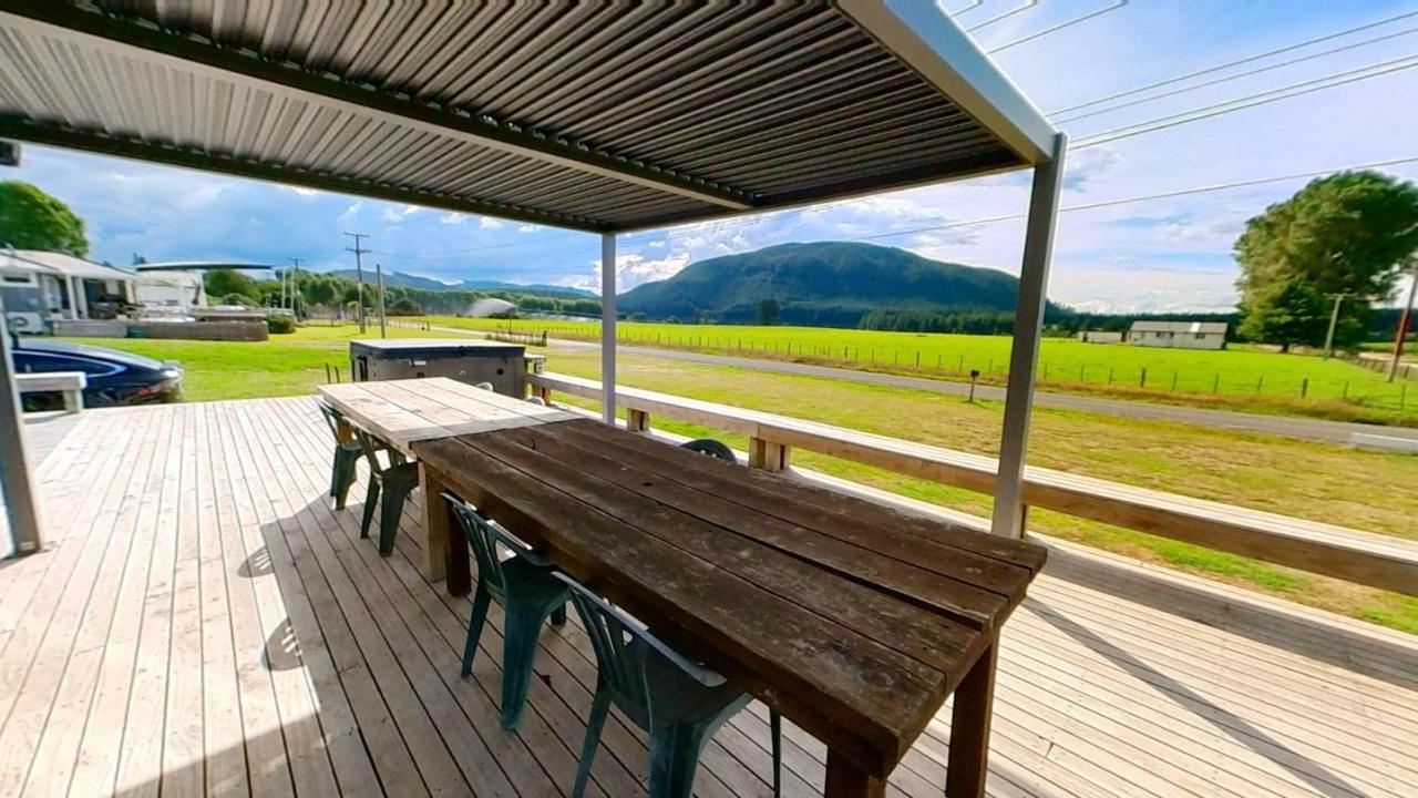 Atiamuri Full Holiday Home To Yourself, Up To 21 Guests מראה חיצוני תמונה